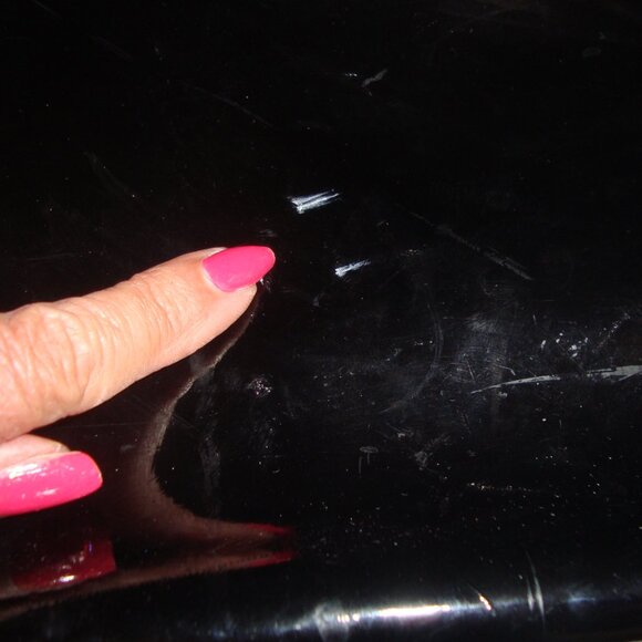 Vintage Nike Patent Leather look Black & White Messenger Gym Bag - Picture 7 of 13